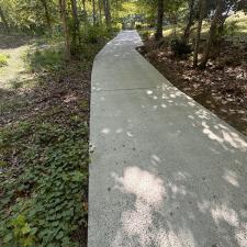 Top-notch-driveway-cleaning-in-Harriman-Tennessee 0